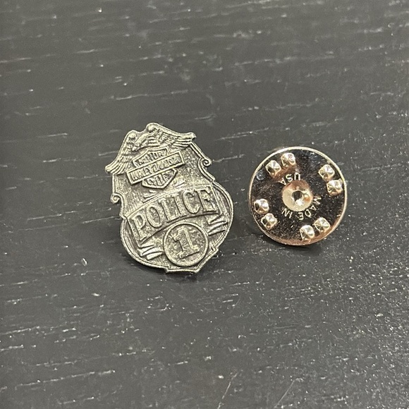 Harley-Davidson Police Pin - Picture 2 of 4